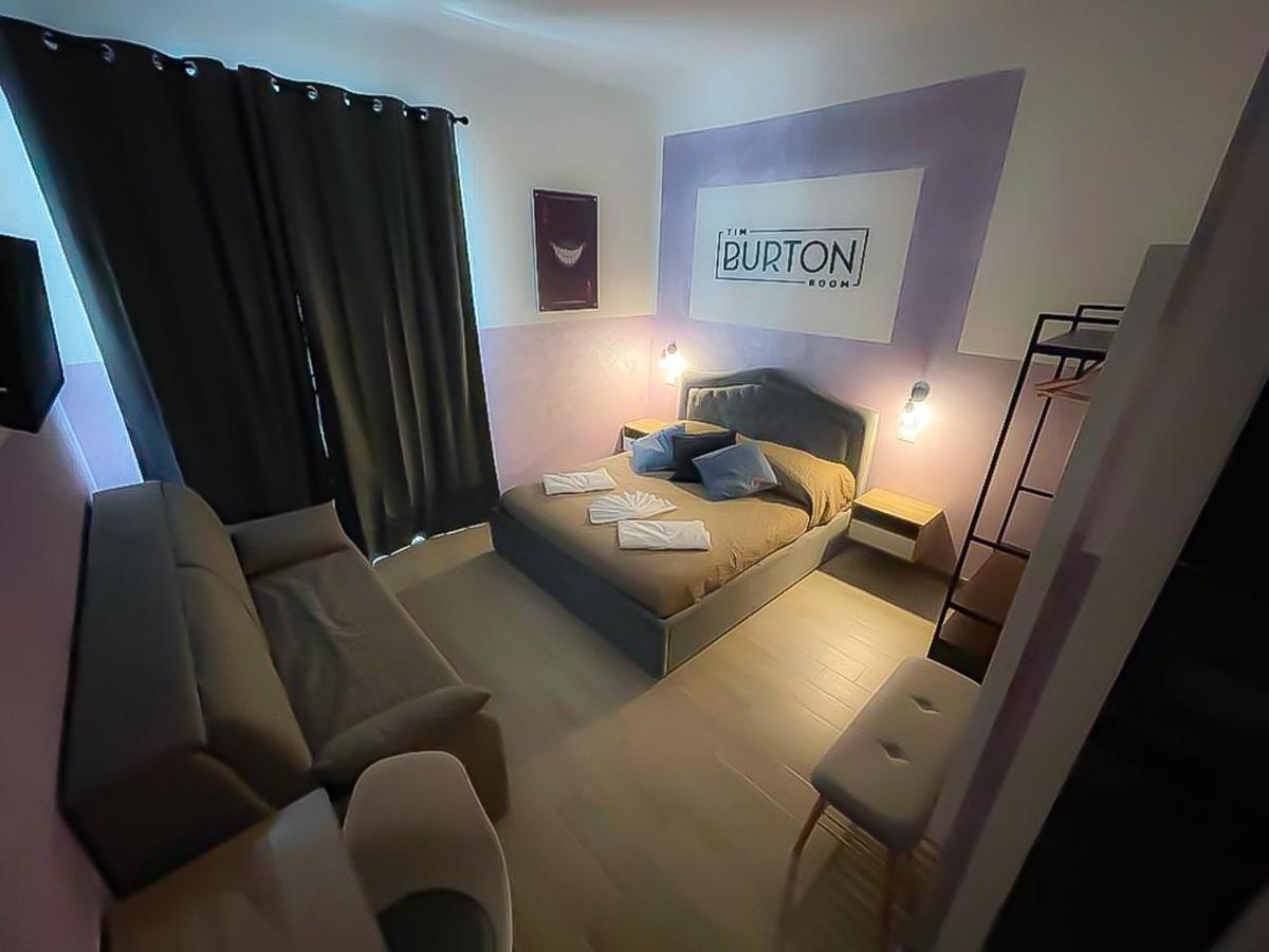 Cinemovie Guesthouse Рим Экстерьер фото