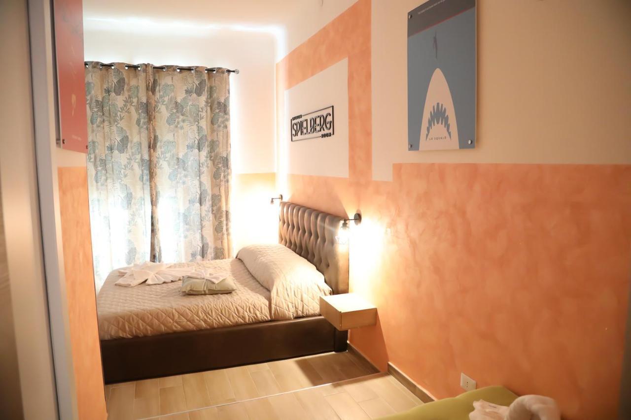 Cinemovie Guesthouse Рим Экстерьер фото